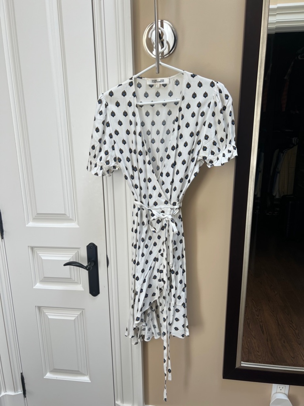 Diane Von Furstenberg Cream Dress with Black and Blue Motif